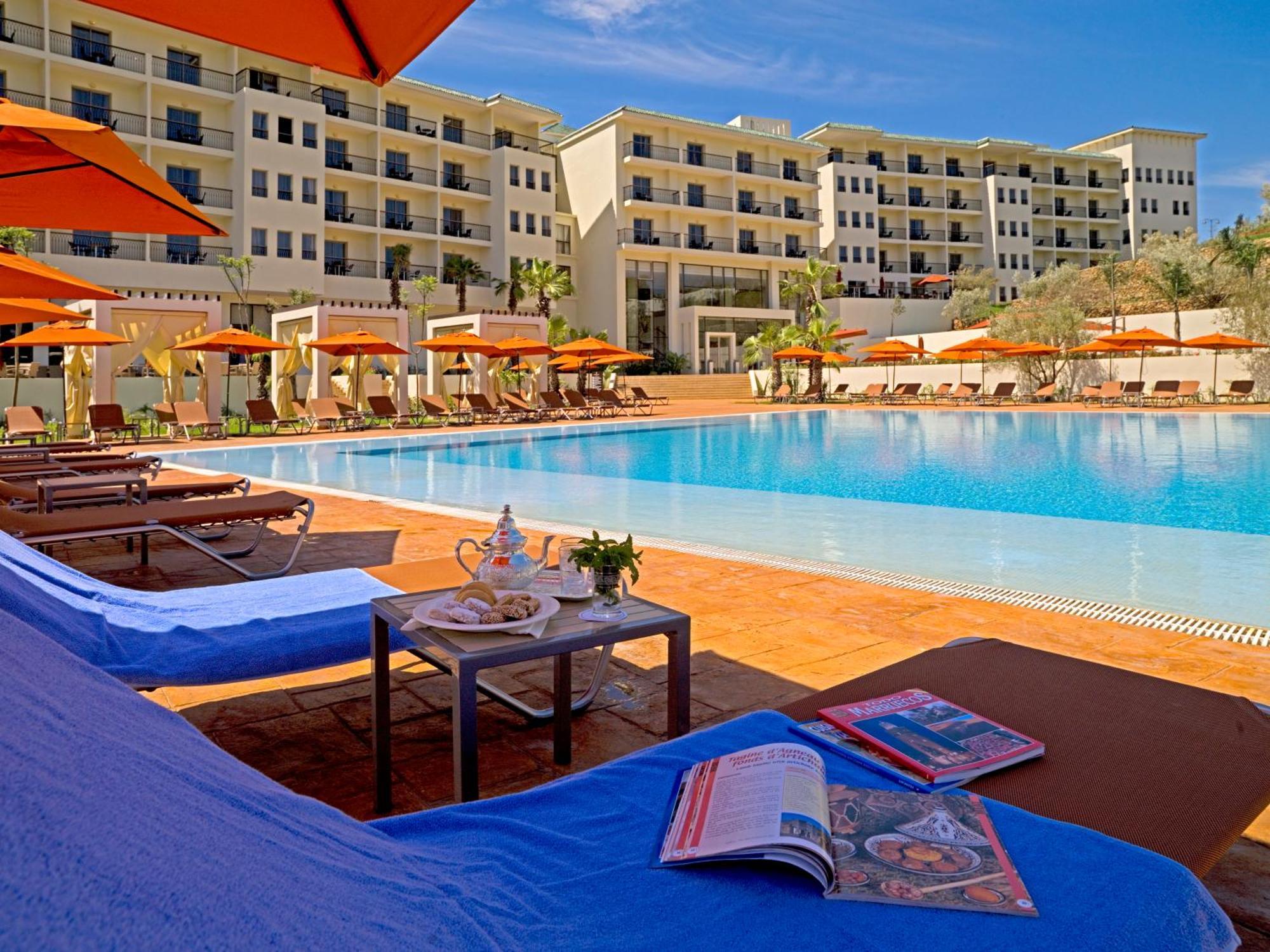 Deluxe Doppelzimmer mit Aussicht auf den Pool und die Medina